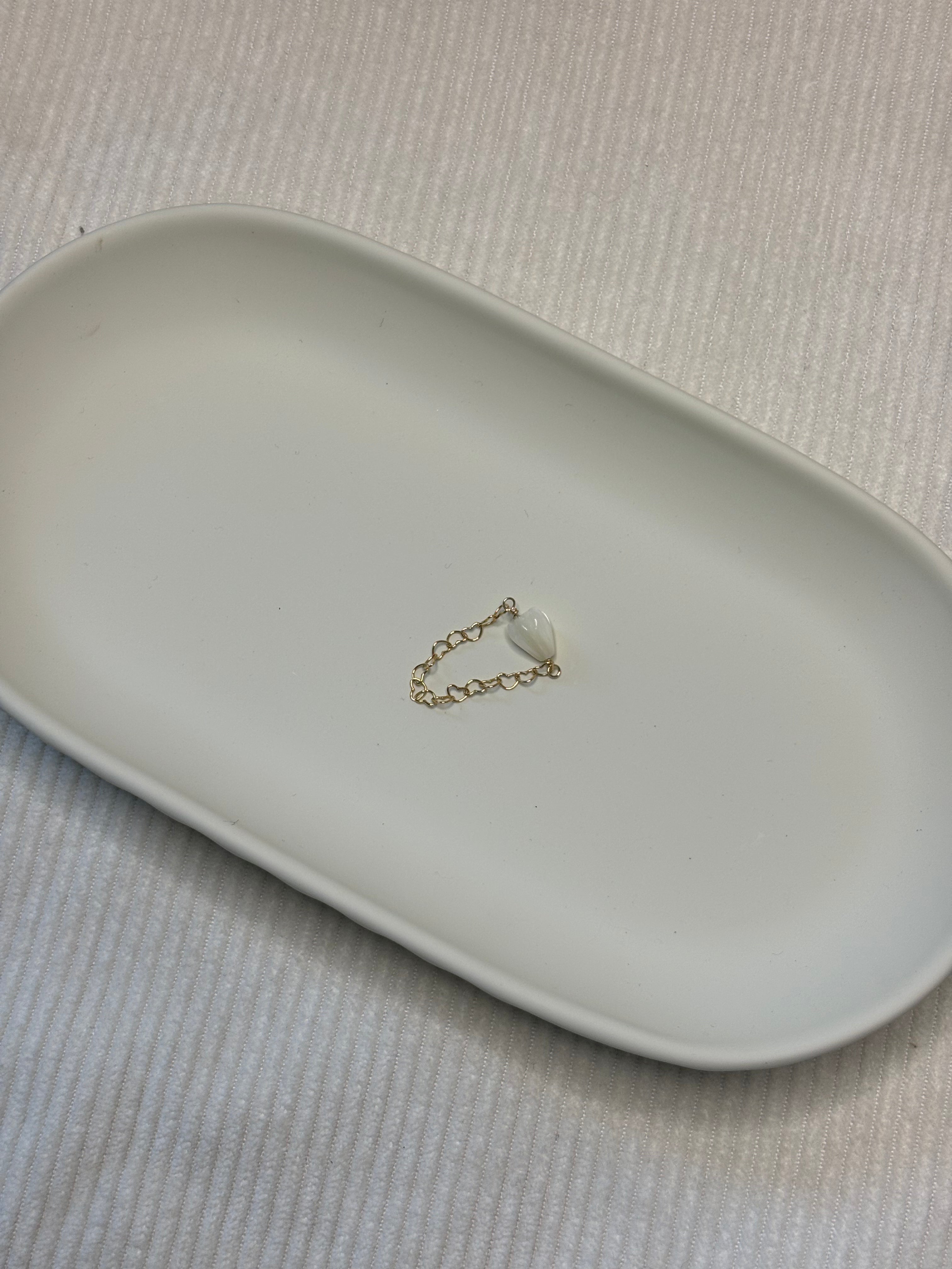 Gold-Filled Mother of Pearl Pikake Chain Ring