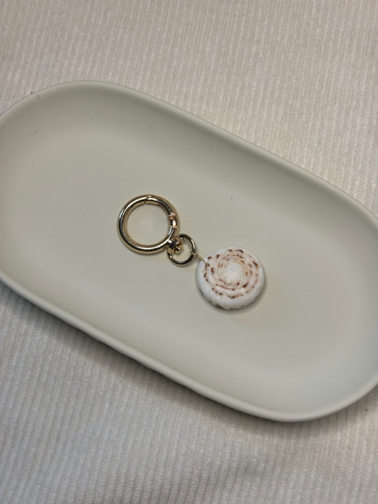 Gold Puka Shell Keychain
