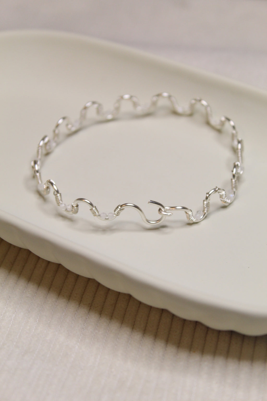 Gold/Silver Plated Gemstone Wavy Bangle Bracelet