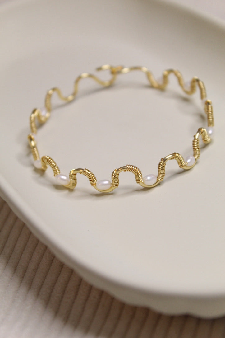 Gold/Silver Plated Pearl Wavy Bangle Bracelet