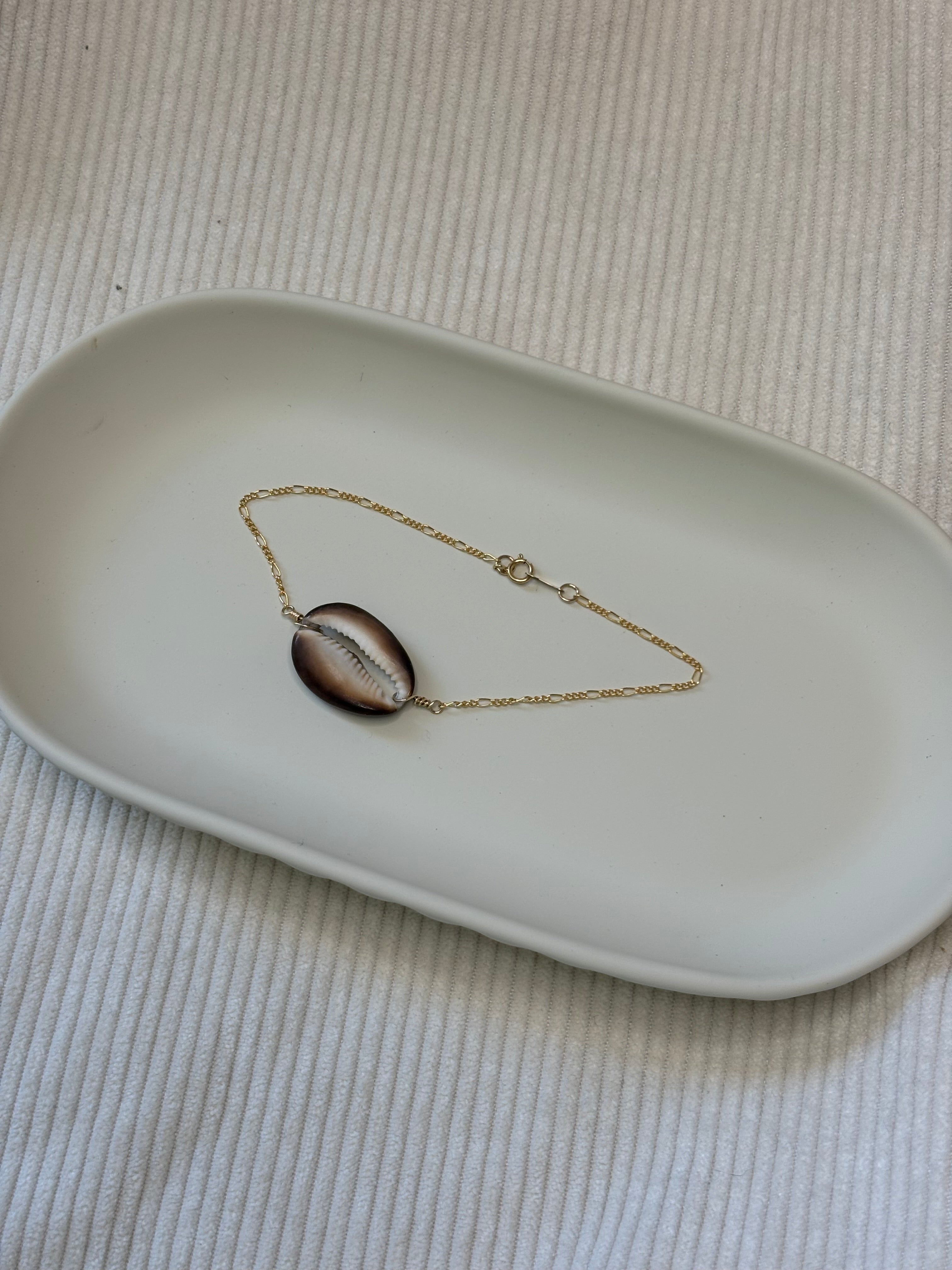 Gold-Filled Cowrie Shell Chain Bracelet
