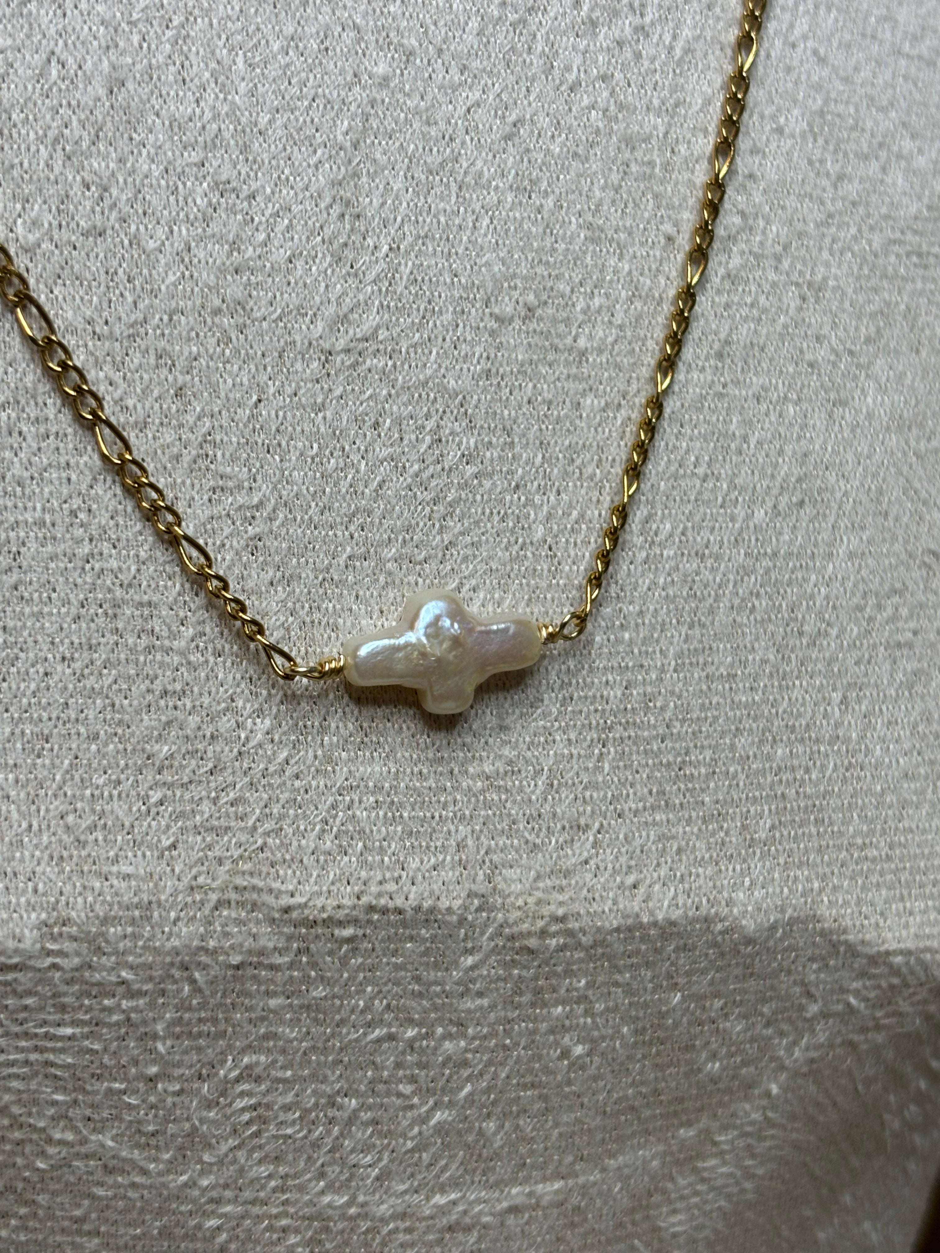 Gold-Plated Freshwater Cross Pearl Figaro Chain Necklace