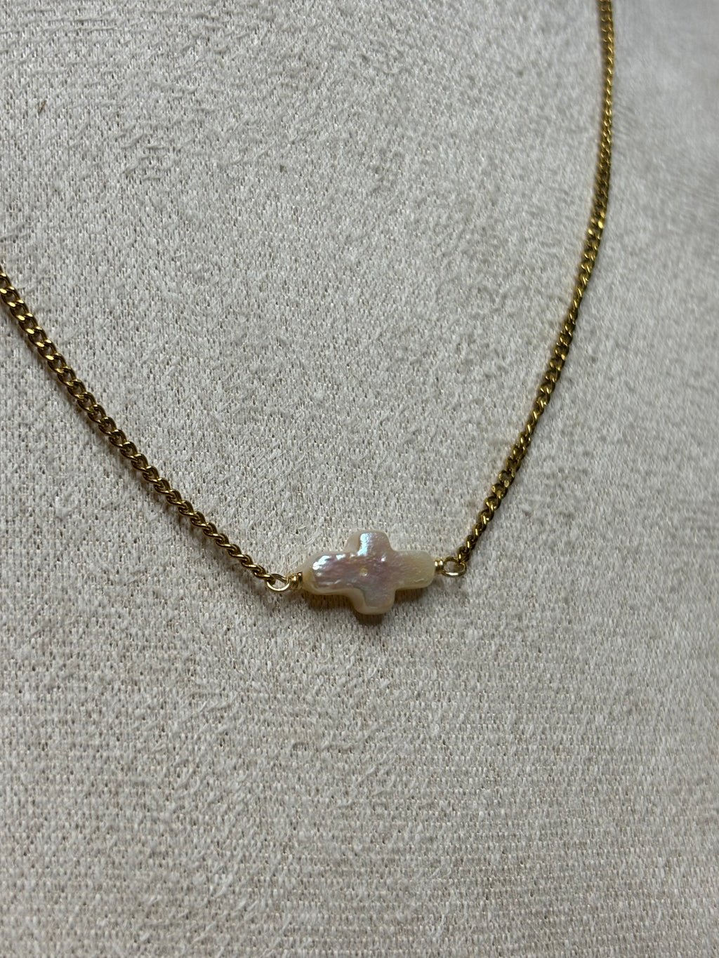 Gold-Plated Freshwater Cross Pearl Curb Chain Necklace